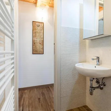Apartment In Rignano Sullarno