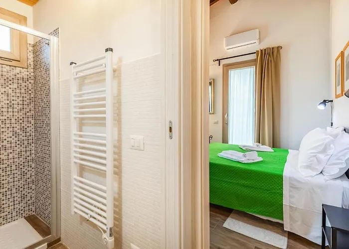 Gorgeous In Apartment *